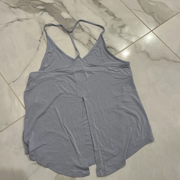 Lululemon tank - Picture 2 of 4
